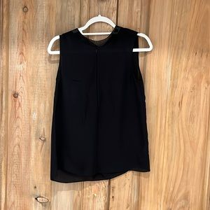 Vince black top size XS